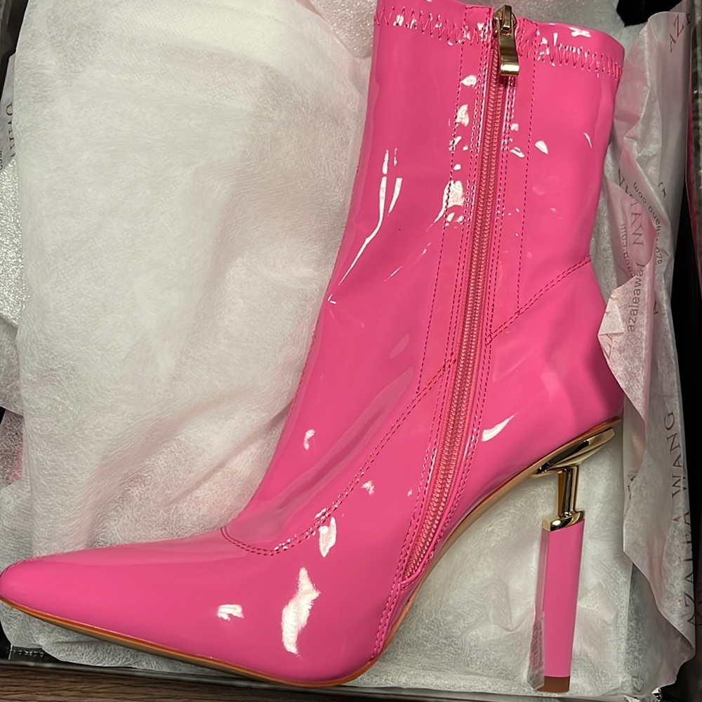Barbie uplink booties